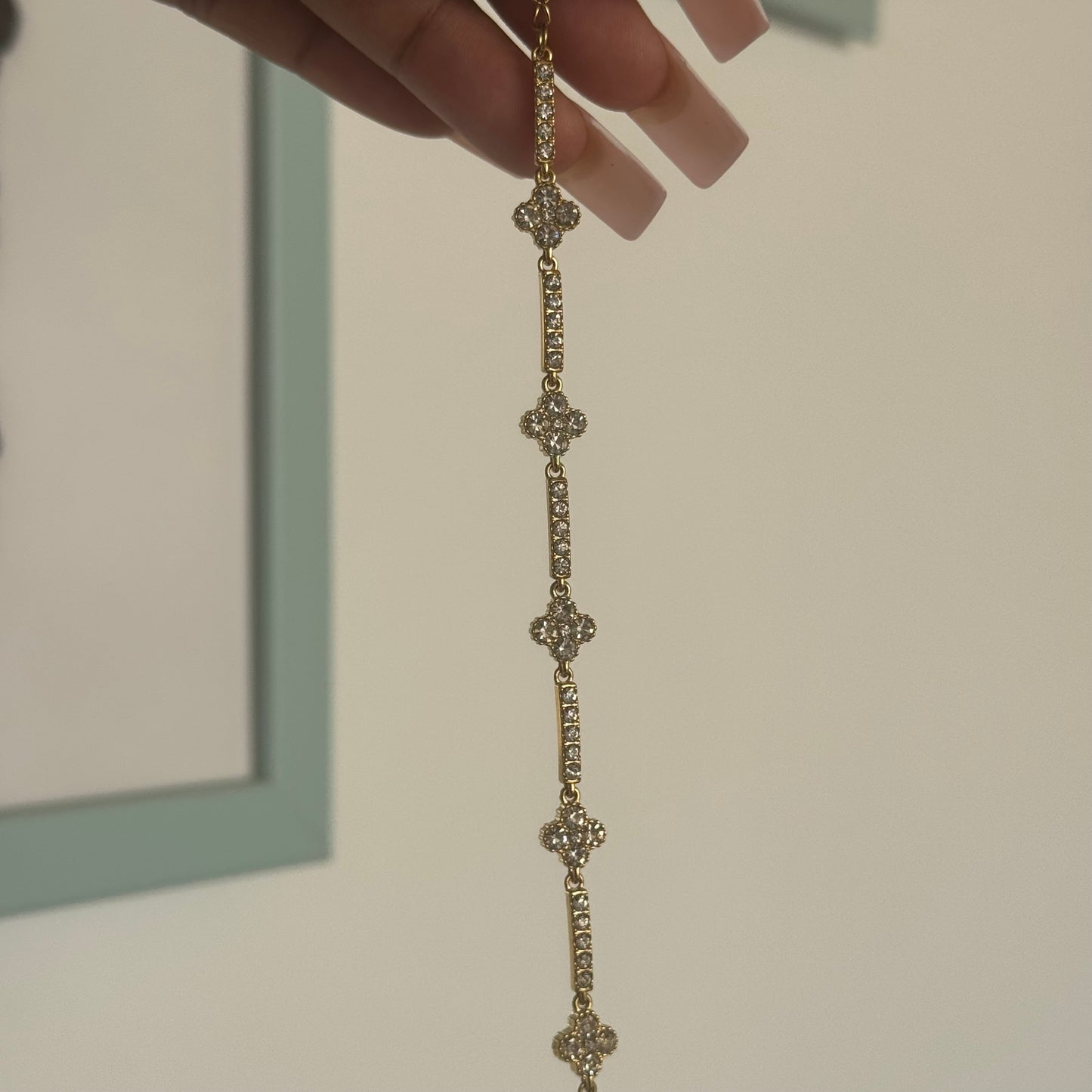 Dahlia bar bracelet