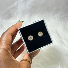 Load image into Gallery viewer, Ariana earrings
